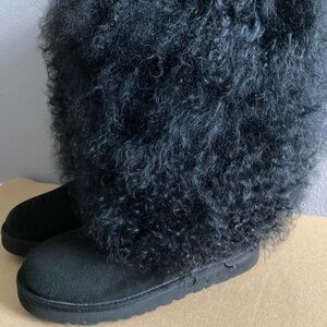 UGG MONGOLIAN CLASSIC TALL SHEEPSKIN CUFF FUR BOOTS BLACK SZ 7 PRE-OWNED